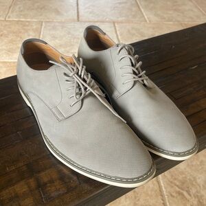 Men’s grey dress shoes 11